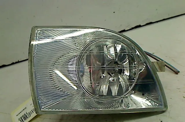 Phare antibrouillard avant droit Skoda ROOMSTER (5J7) 1.4 tdi (2006-2010) occasion