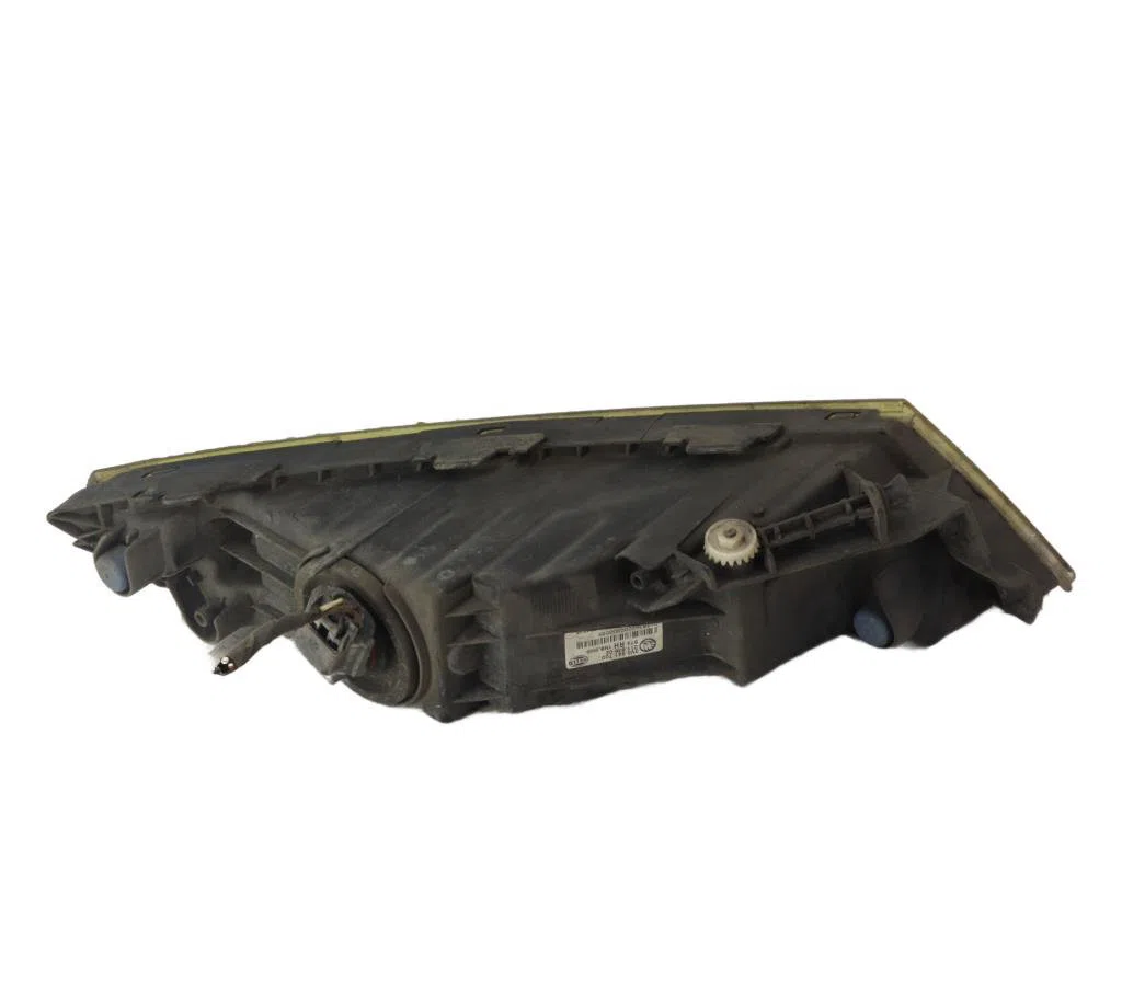 Phare antibrouillard avant droit SKODA SUPERB 3 PHASE 1 BREAK occasion