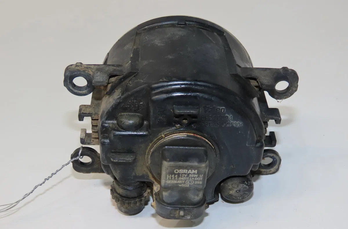 Phare antibrouillard avant droit Suzuki GRAND VITARA II (JT, TE, TD) 1.9 ddis traction intégrale (jt419, td44, jb419wd,.
