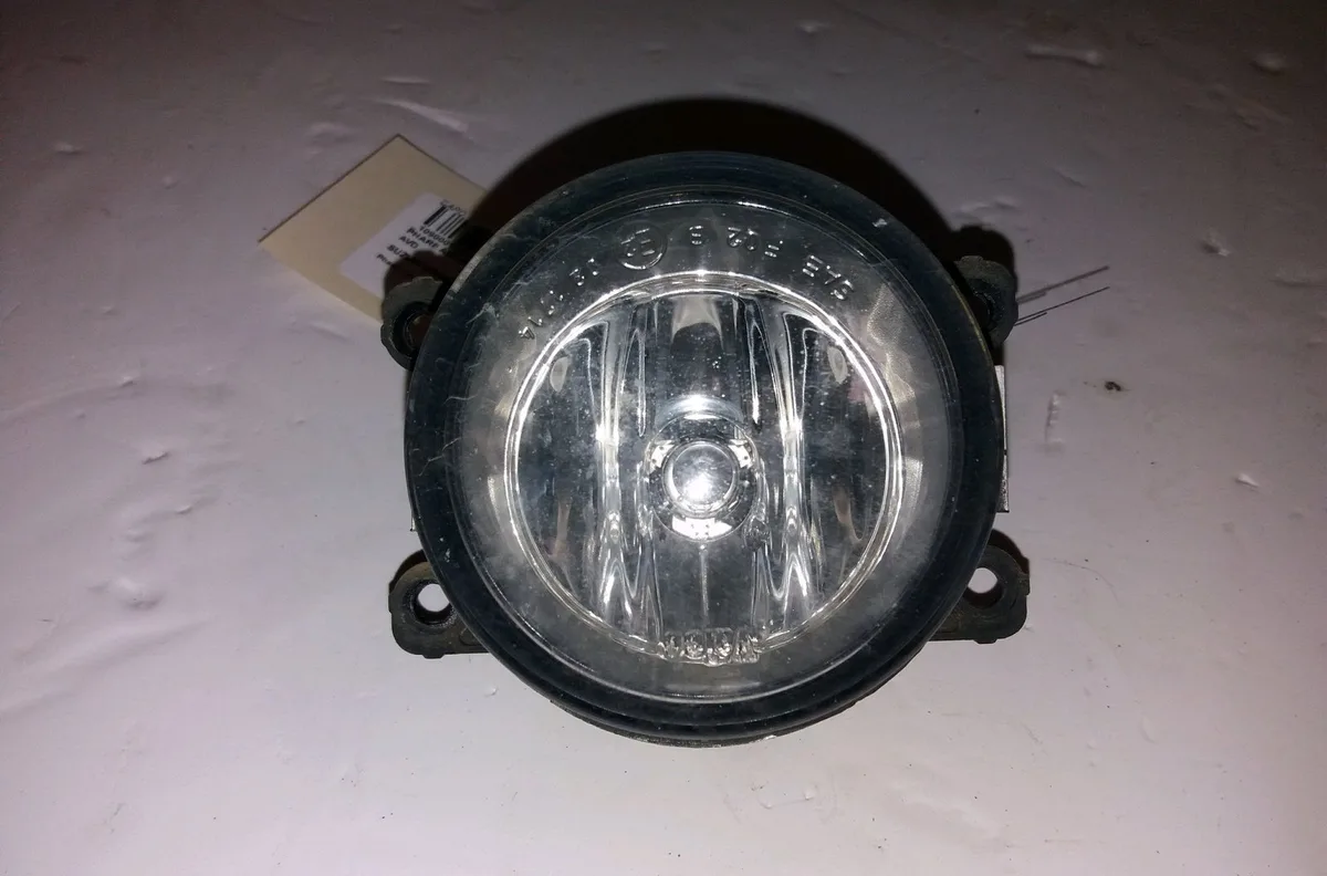 Phare antibrouillard avant droit Suzuki GRAND VITARA II (JT, TE, TD) 1.9 ddis traction intégrale (jt419, td44, jb419wd,.