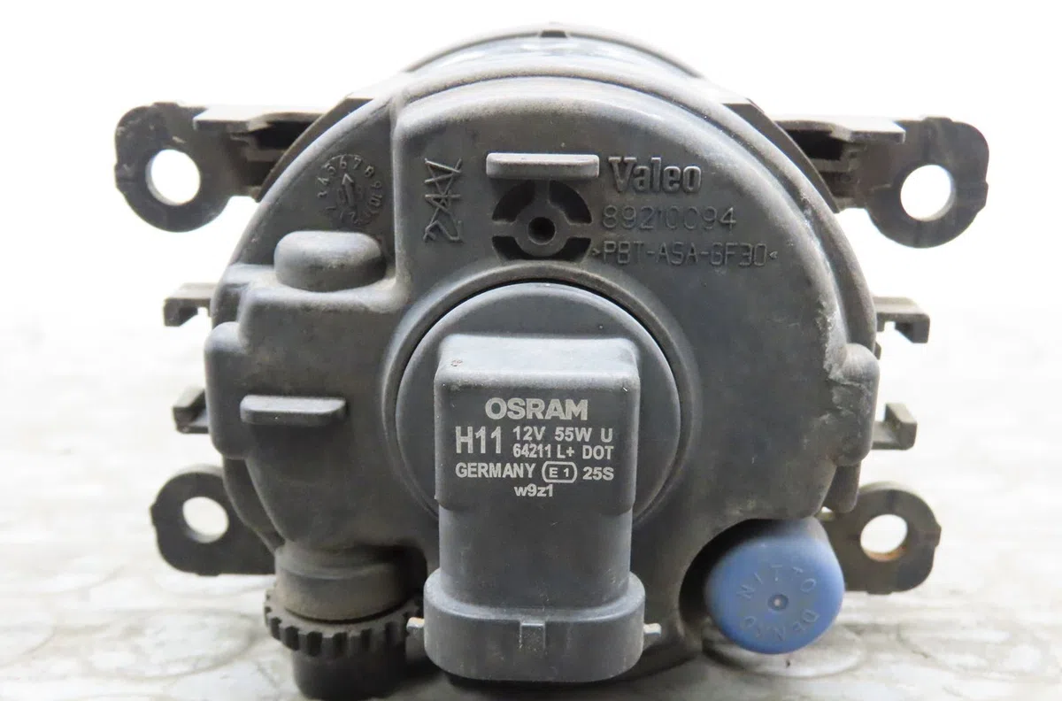 Phare antibrouillard avant droit Suzuki SWIFT III (MZ, EZ) 1.3 (rs 413) (2005) occasion