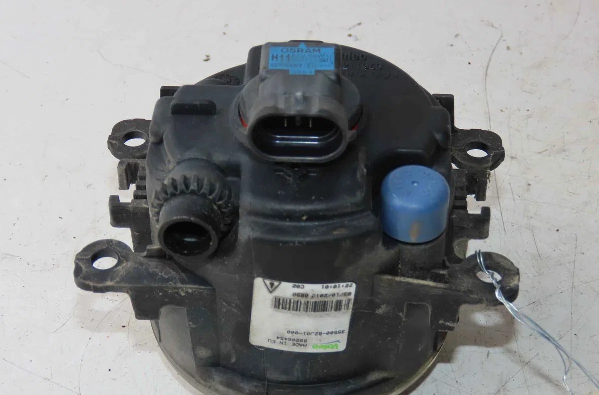 Phare antibrouillard avant droit SUZUKI SWIFT IV occasion