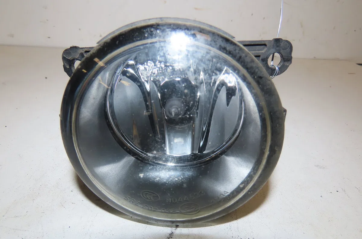 Phare antibrouillard avant droit Suzuki SWIFT V (AZ) 1.2 hybrid (mild hybrid) (a2l412) (2020) 5 portes occasion