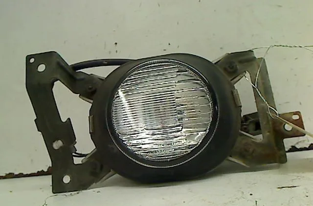Phare antibrouillard avant droit SUZUKI WAGON-R occasion