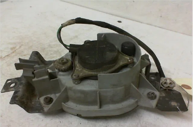 Phare antibrouillard avant droit SUZUKI WAGON-R phase 1 04-2000--12-2007 1.3 GLX 80ch occasion