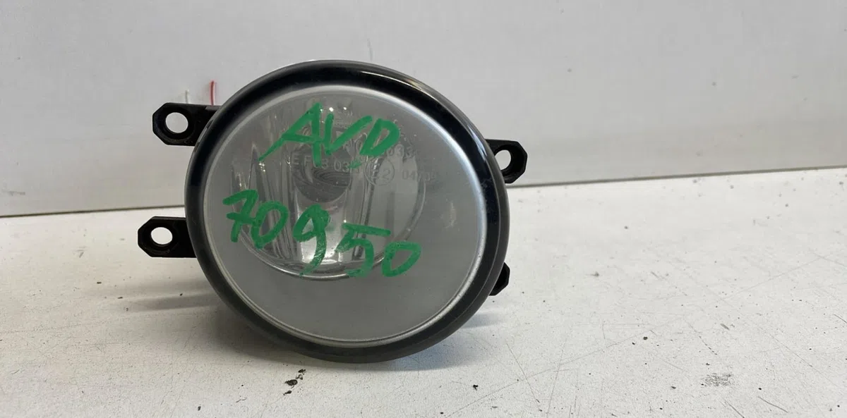 Phare antibrouillard avant droit Toyota AYGO (_B1_) 1.0 (kgb10_) (2005-2014) 5 portes occasion