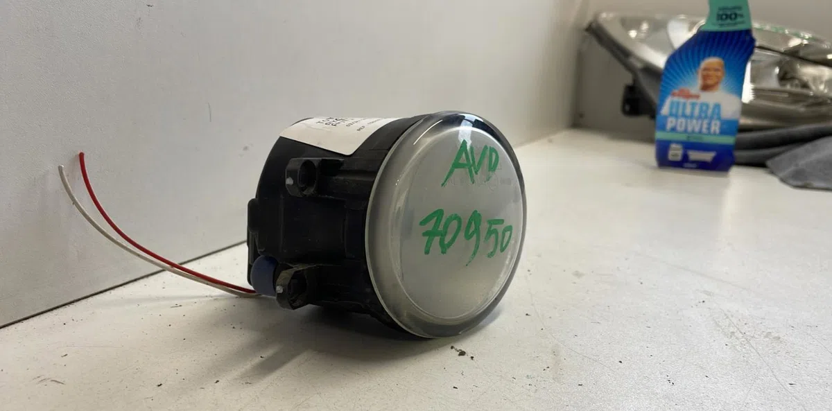 Phare antibrouillard avant droit Toyota AYGO (_B1_) 1.0 (kgb10_) (2005-2014) 5 portes occasion