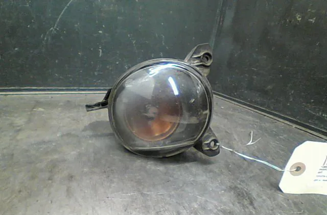 Phare antibrouillard avant droit Toyota COROLLA Verso (ZER_, ZZE12_, R1_) 2.2 d-4d (aur10_) (2005-2009) 5 portes occasio