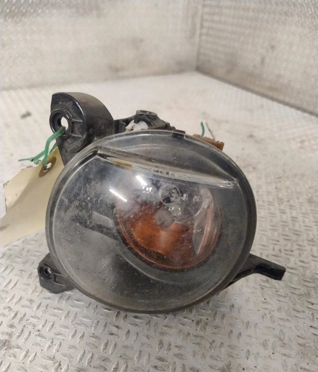 Phare antibrouillard avant droit Toyota COROLLA Verso (ZER_, ZZE12_, R1_) 2.2 d-4d (aur10_) (2005-2009) 5 portes occasio