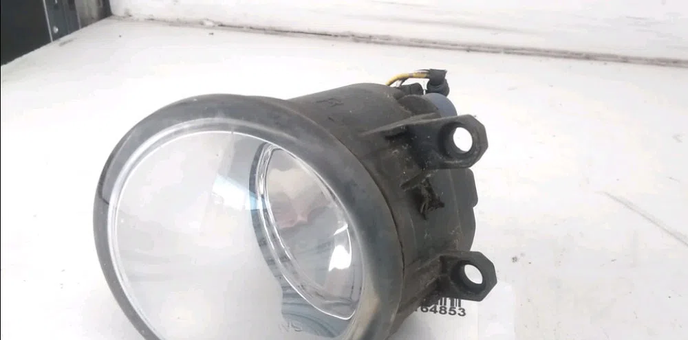 Phare antibrouillard avant droit Toyota RAV 4 III (_A3_) 2.2 d 4wd (ala30_) (2006-2012) occasion