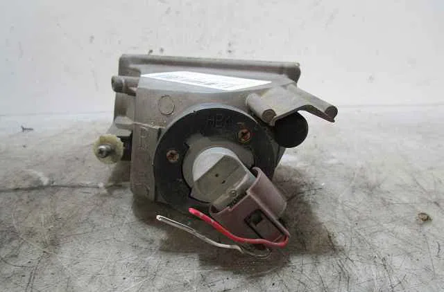 Phare antibrouillard avant droit TOYOTA RAV4 II occasion