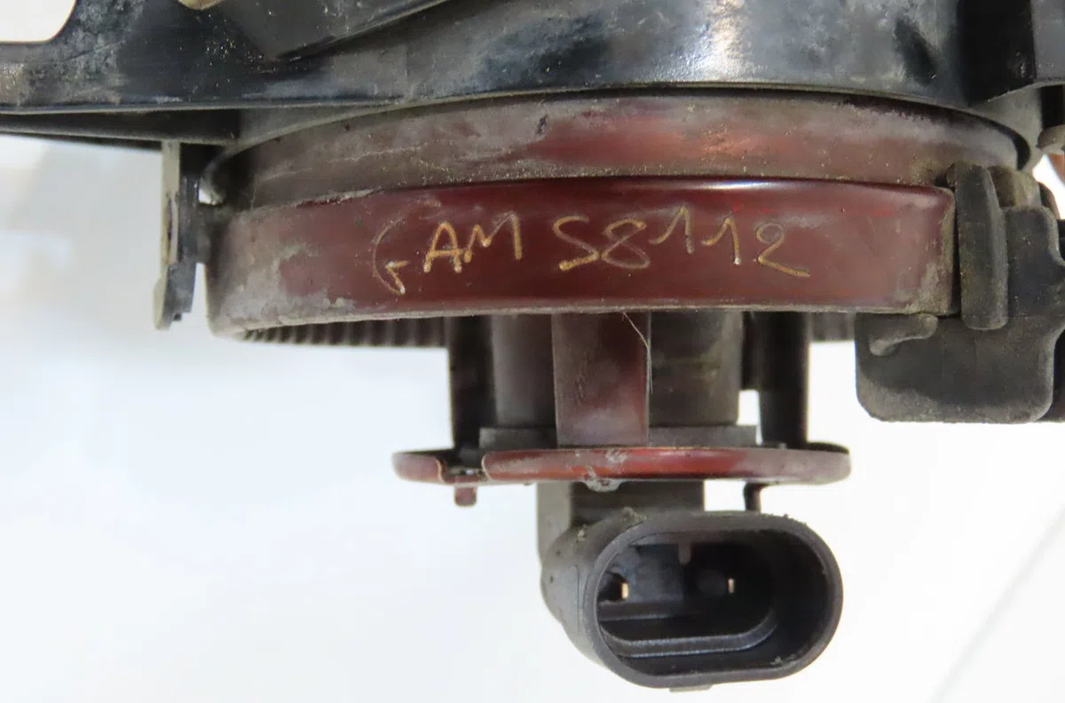Phare antibrouillard avant droit Toyota YARIS (_P1_) 1.0 (scp10_) (1999-2005) occasion