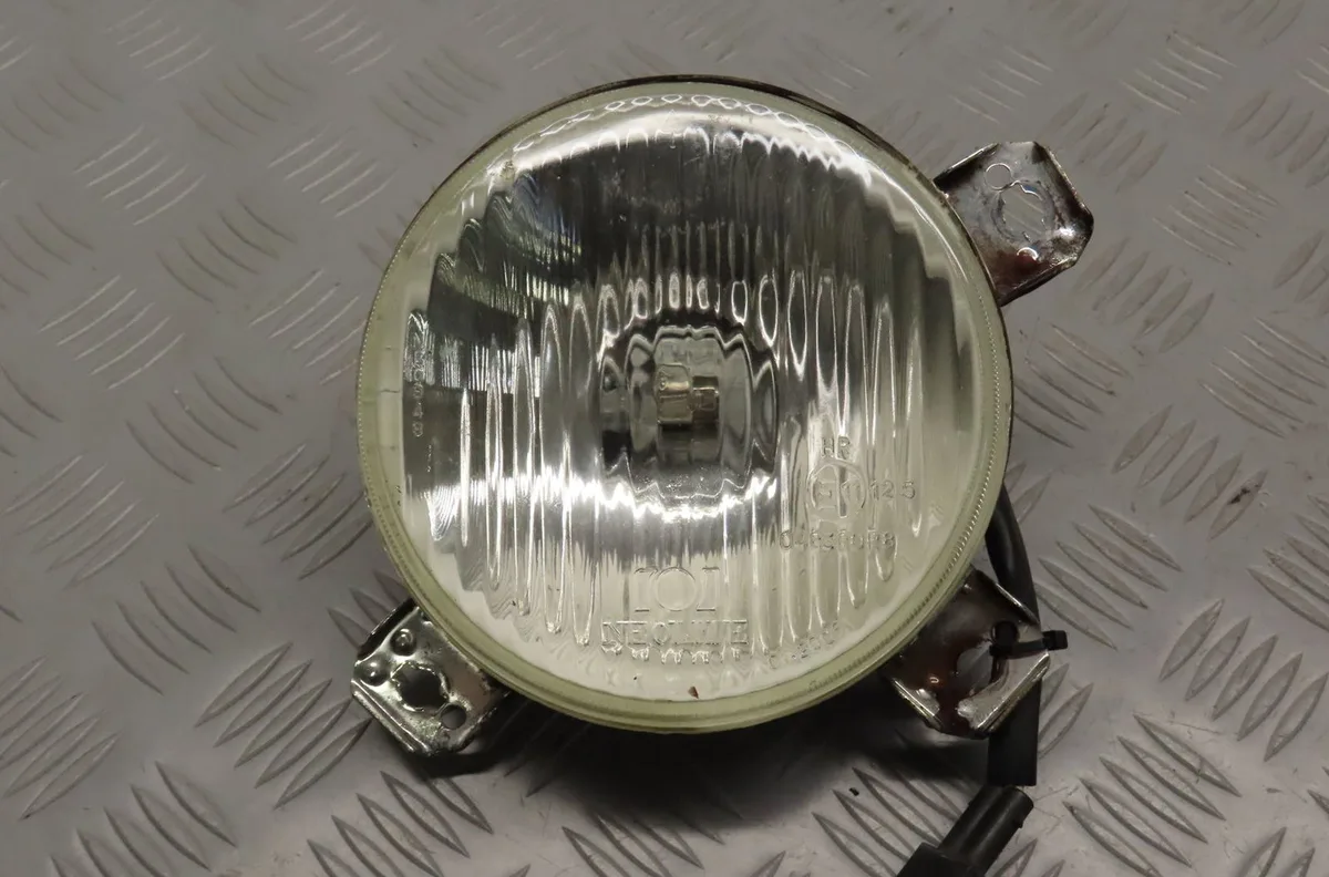 Phare antibrouillard avant droit Volkswagen GOLF II (19E, 1G1) 1.8 (1986-1990) occasion