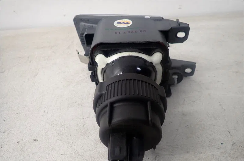 Phare antibrouillard avant droit VOLKSWAGEN GOLF III  1.9 TDI 90ch occasion