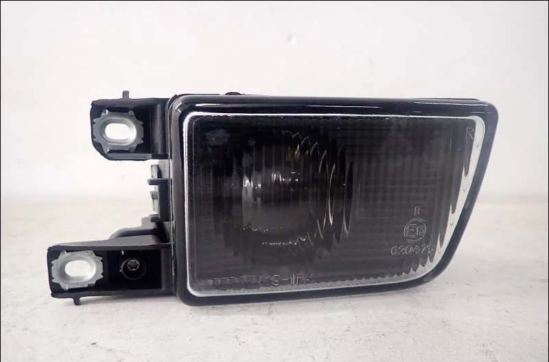Phare antibrouillard avant droit Volkswagen GOLF III (1H1) 1.9 tdi (1993-1997) occasion