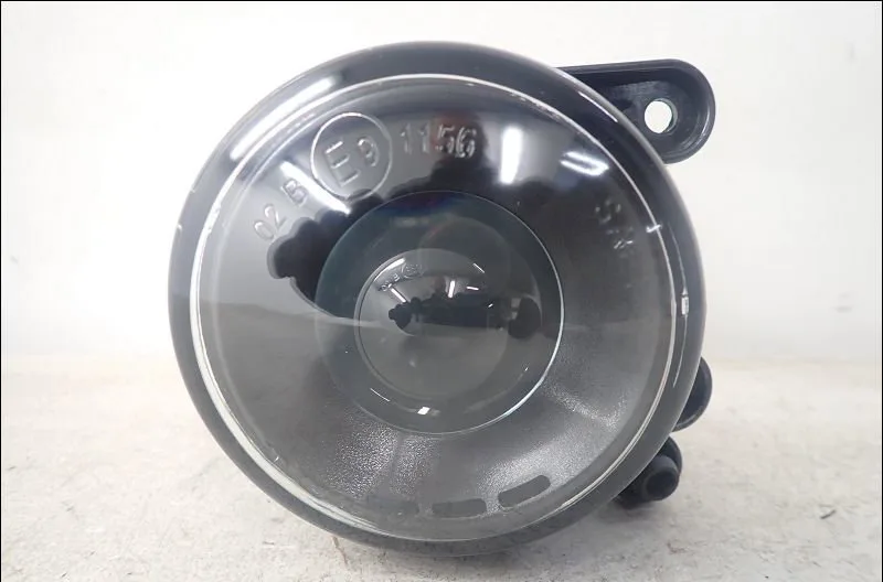 Phare antibrouillard avant droit Volkswagen GOLF V (1K1) 1.9 tdi (2003-2008) 5 portes occasion