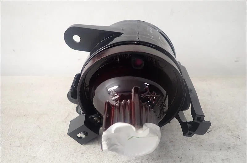 Phare antibrouillard avant droit Volkswagen GOLF V (1K1) 1.9 tdi (2003-2008) 5 portes occasion