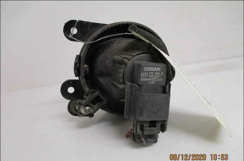 Phare antibrouillard avant droit VOLKSWAGEN GOLF V occasion