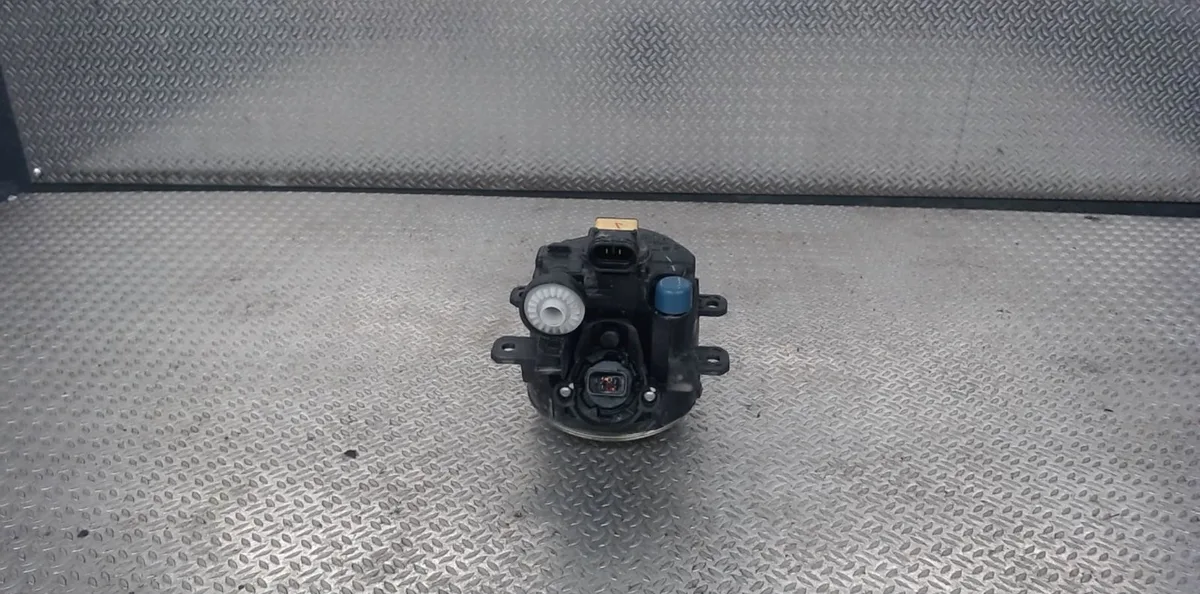 Phare antibrouillard avant droit Volkswagen JETTA III (1K2) 1.9 tdi (2005-2010) occasion