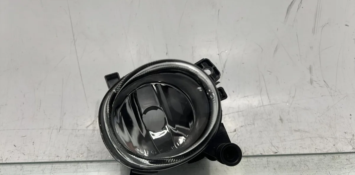 Phare antibrouillard avant droit VOLKSWAGEN PASSAT 6 occasion