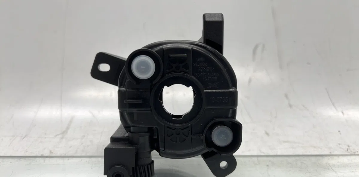 Phare antibrouillard avant droit VOLKSWAGEN PASSAT 6 occasion