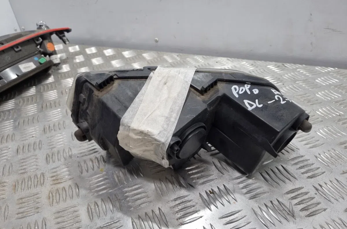 Phare antibrouillard avant droit VOLKSWAGEN POLO 5 PHASE 2 occasion