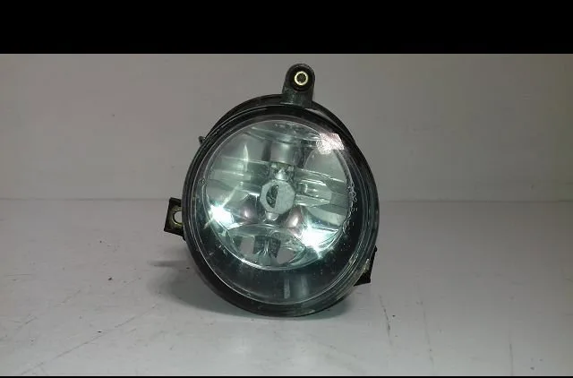 Phare antibrouillard avant droit Volkswagen POLO (9N_, 9A_) 1.2 12v (2001-2007) 5 portes occasion