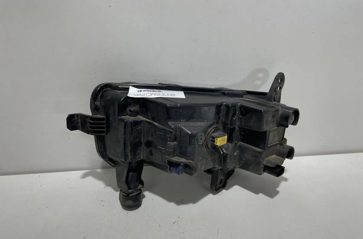 Phare antibrouillard avant droit Volkswagen POLO VI (AW1, BZ1, AE1) 1.6 tdi (2017-2019) occasion