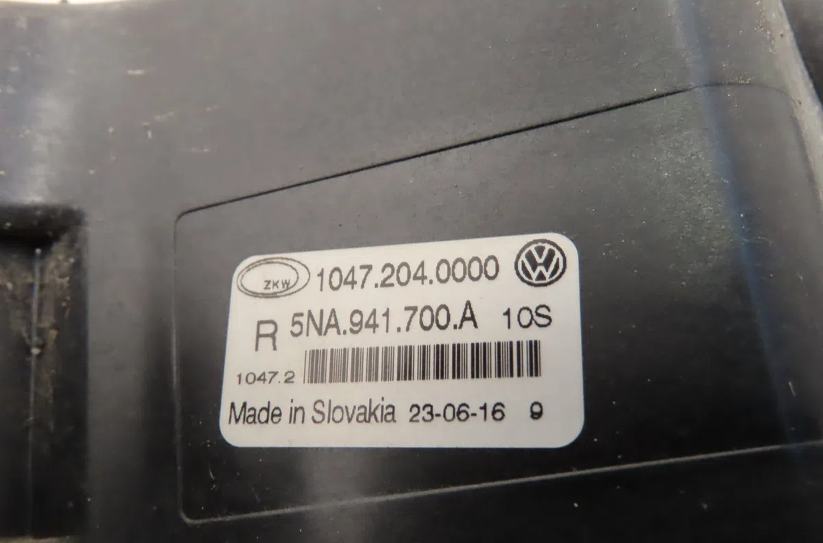 Phare antibrouillard avant droit Volkswagen TIGUAN (AD1, AX1) 2.0 tdi (2016) occasion