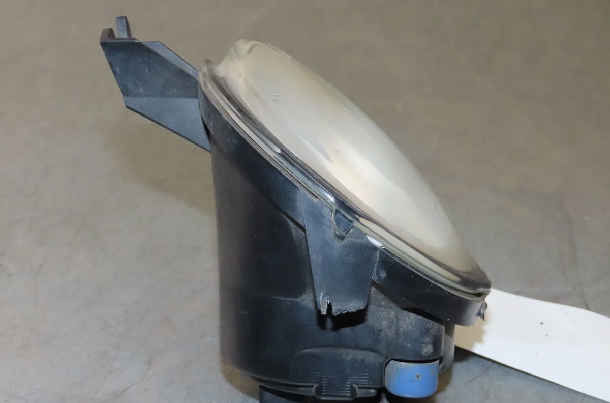 Phare antibrouillard avant droit Volkswagen TOUAREG (7LA, 7L6, 7L7) 3.0 v6 tdi (2004-2010) occasion