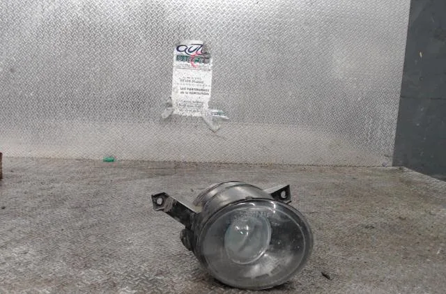 Phare antibrouillard avant droit VOLKSWAGEN TOURAN 1 TOURAN 1 PHASE 1 occasion