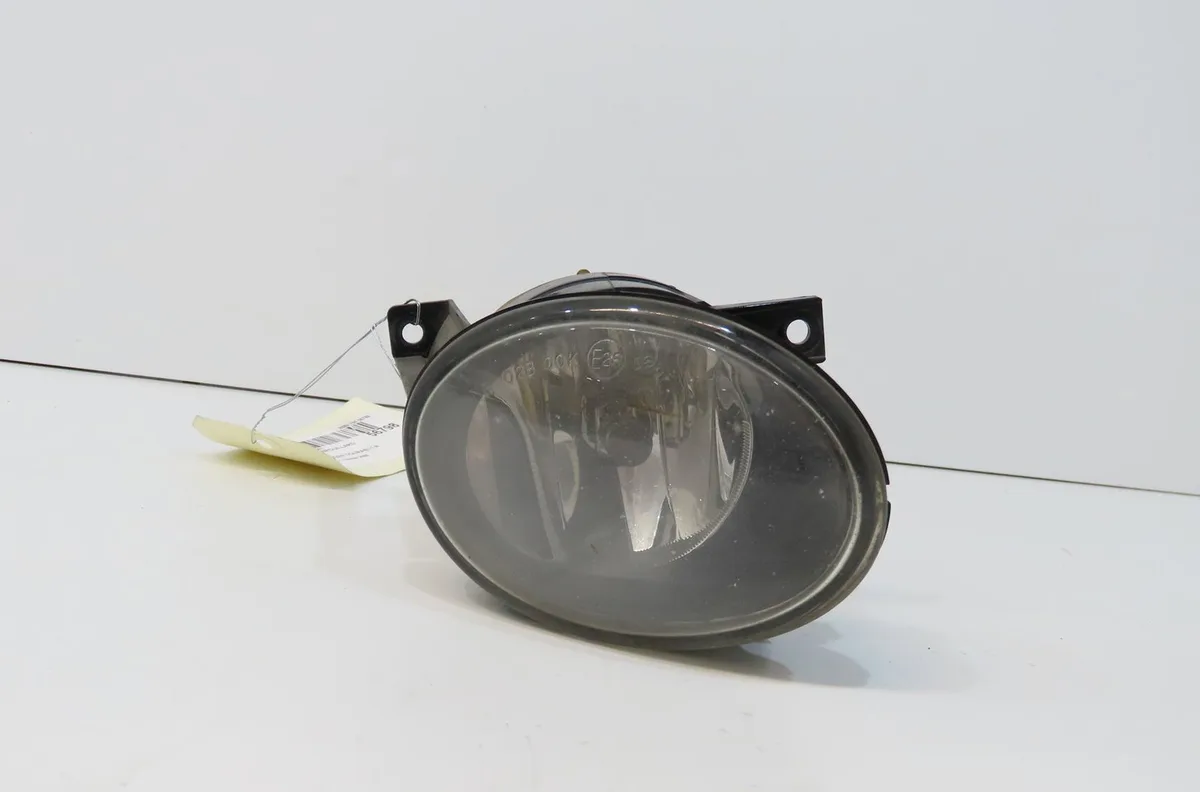 Phare antibrouillard avant droit Volkswagen TOURAN (1T1, 1T2) 1.9 tdi (2003-2004) 5 portes occasion