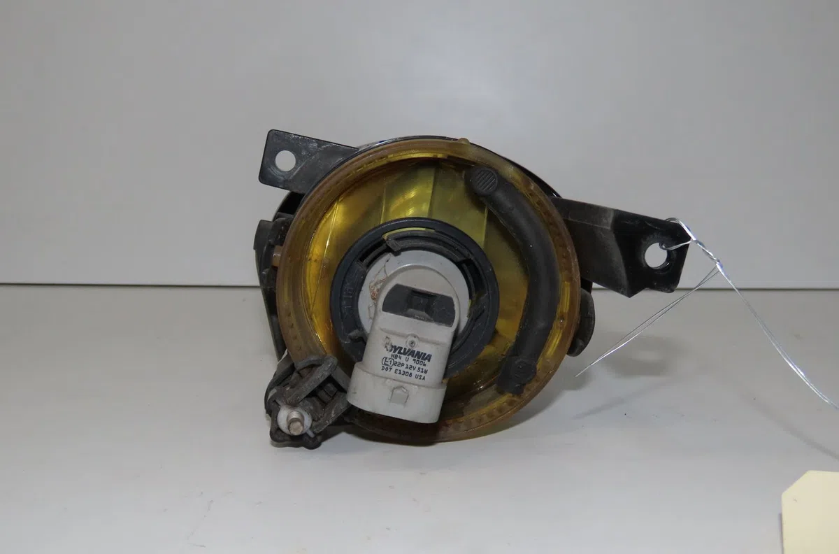 Phare antibrouillard avant droit Volkswagen TOURAN (1T1, 1T2) 1.9 tdi (2003-2004) 5 portes occasion