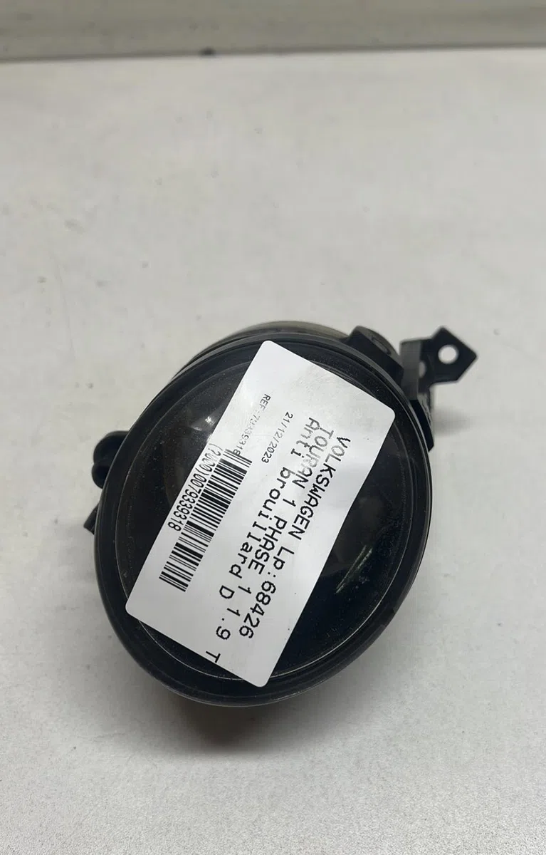Phare antibrouillard avant droit Volkswagen TOURAN (1T1, 1T2) 1.9 tdi (2003-2004) 5 portes occasion