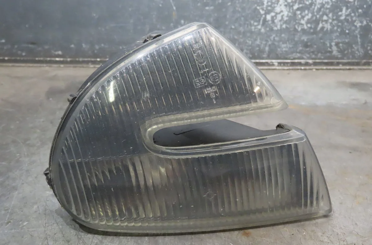 Phare antibrouillard avant gauche Alfa romeo 147 (937_) 1.6 16v t.spark (937.axa1a, 937.axb1a, 937.bxb1a) (2001-2010) oc