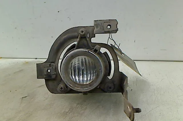 Phare antibrouillard avant gauche Alfa romeo 147 (937_) 1.9 jtd (937.axd1a, 937.bxd1a) (2001-2010) occasion