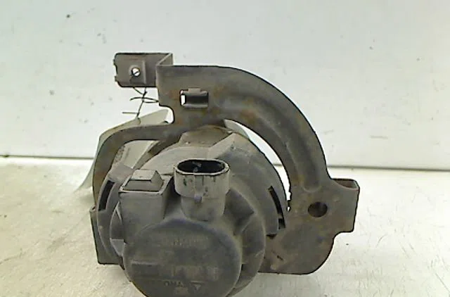 Phare antibrouillard avant gauche Alfa romeo 147 (937_) 1.9 jtd (937.axd1a, 937.bxd1a) (2001-2010) occasion