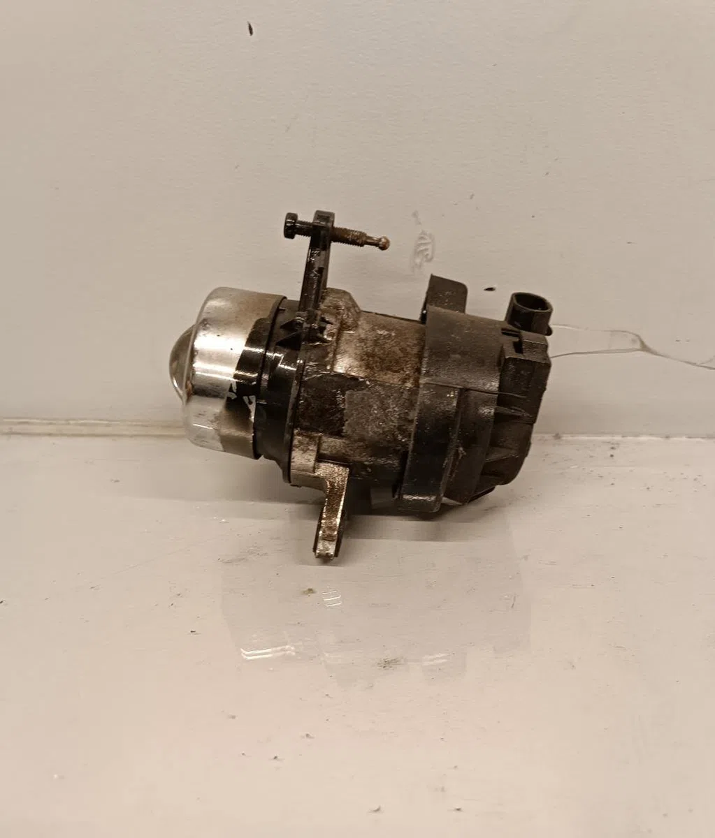 Phare antibrouillard avant gauche Alfa romeo 147 (937_) 1.9 jtd (937.axf1a, 937.bxf1a) (2003-2010) occasion