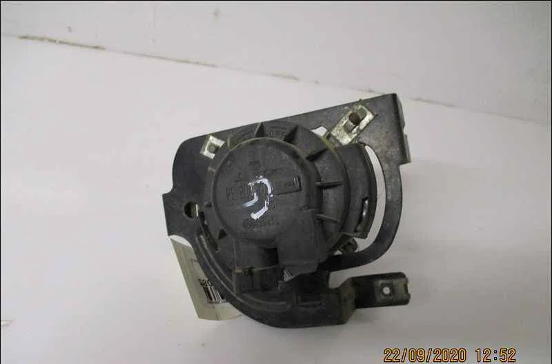 Phare antibrouillard avant gauche ALFA ROMEO 147 occasion