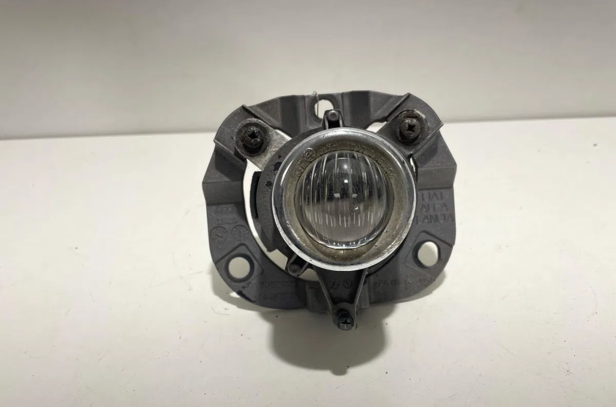 Phare antibrouillard avant gauche Alfa romeo GIULIETTA (940_) 2.0 jtdm (940.fxl1a) (2010-2020) occasion