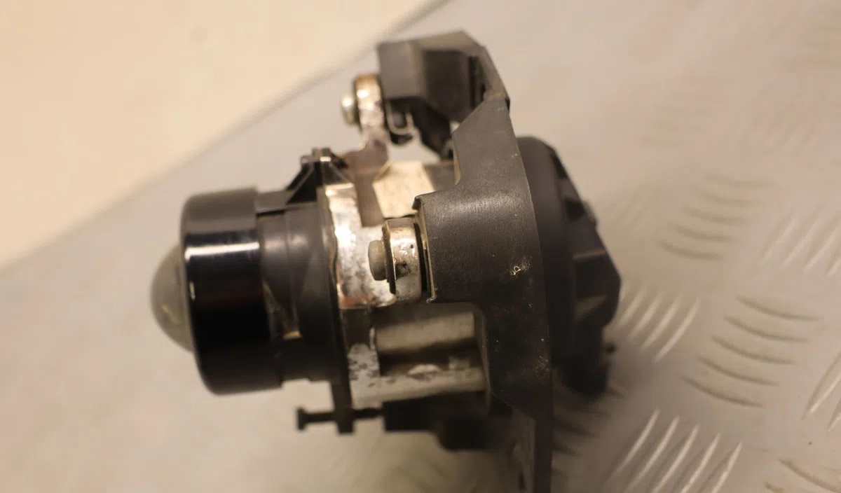 Phare antibrouillard avant gauche Alfa romeo GIULIETTA (940_) 2.0 jtdm (940fxe1a, 940fxg11) (2010-2020) occasion