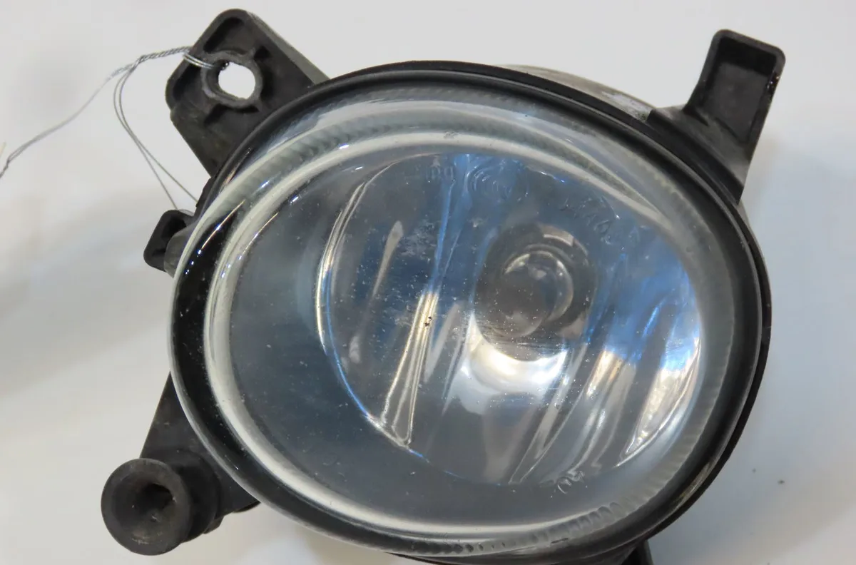 Phare antibrouillard avant gauche Audi A1 (8X1, 8XK) 1.4 tfsi (2011-2015) occasion