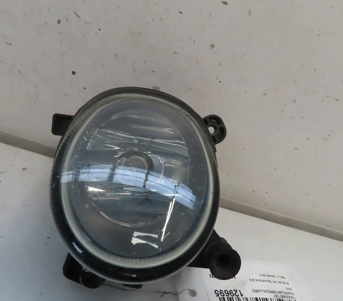 Phare antibrouillard avant gauche Audi A1 Sportback (8XA, 8XF) 2.0 tdi (2012-2015) occasion