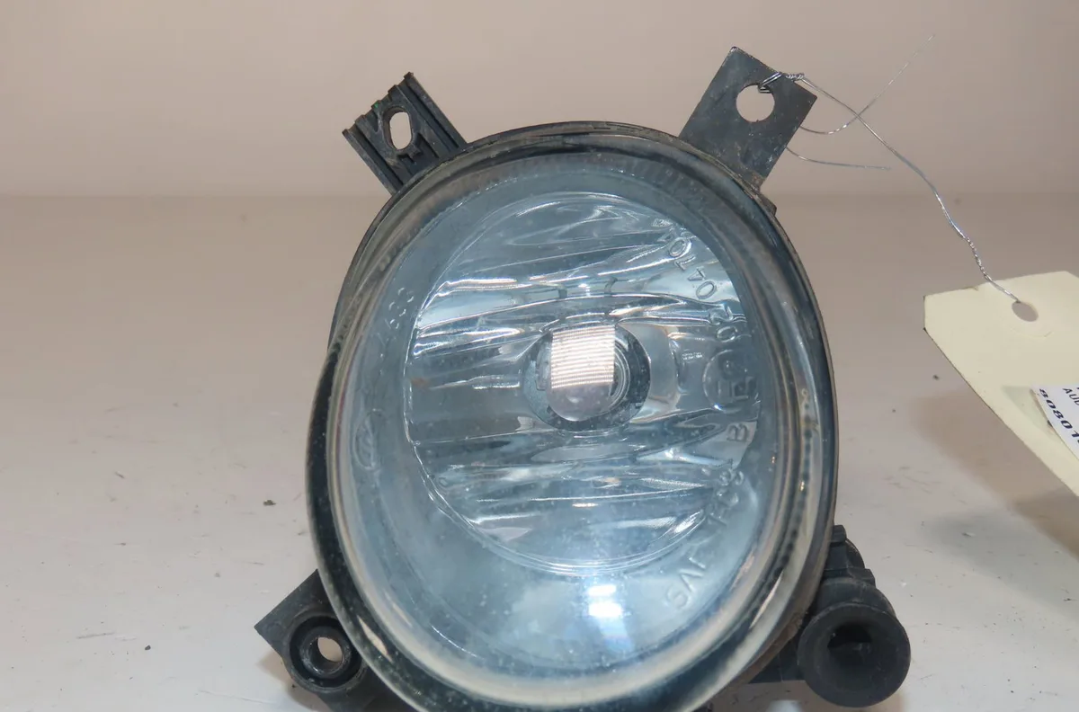 Phare antibrouillard avant gauche Audi A3 (8P1) 2.0 tdi 16v (2003-2012) 3 portes occasion