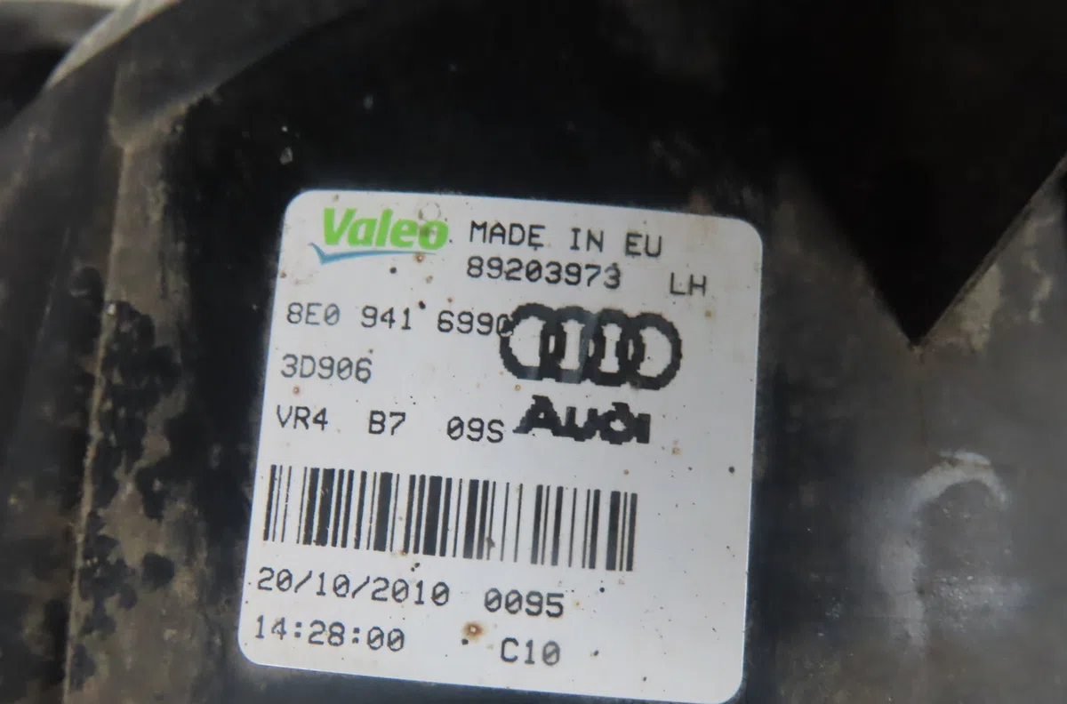 Phare antibrouillard avant gauche Audi A3 (8P1) 2.0 tdi 16v (2003-2012) 3 portes occasion