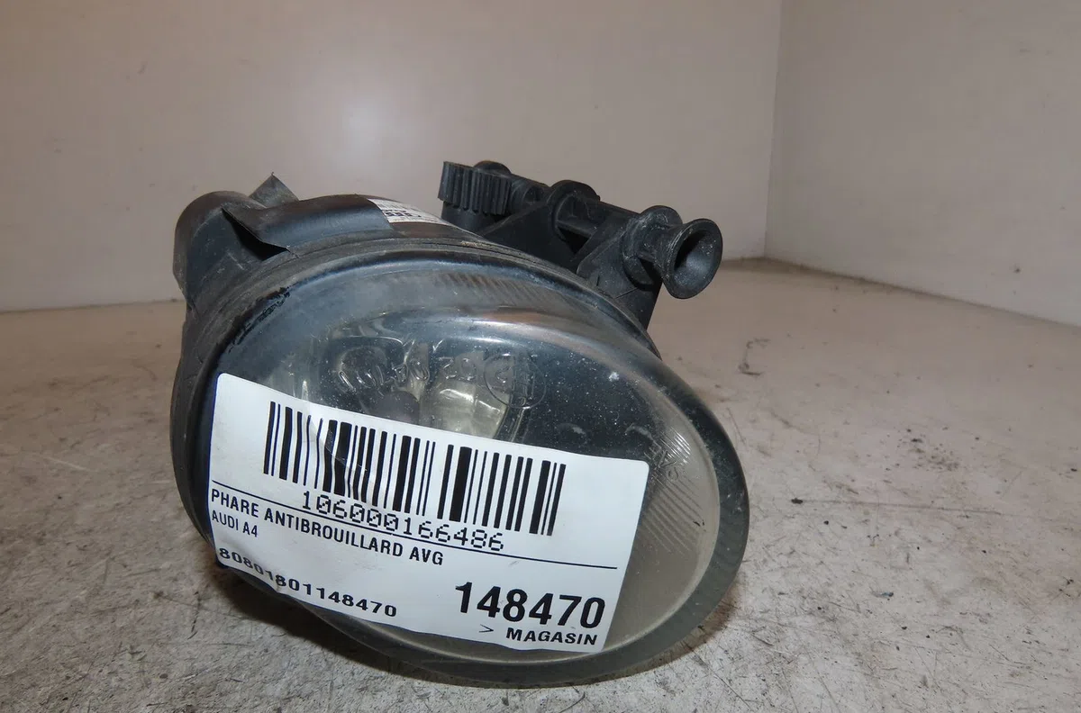 Phare antibrouillard avant gauche Audi A4 B8 Avant (8K5) 2.0 tdi (2008-2015) occasion