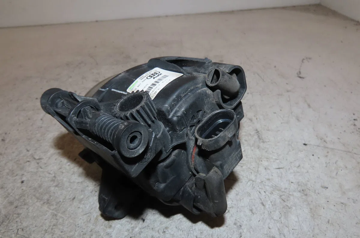 Phare antibrouillard avant gauche Audi A4 B8 Avant (8K5) 2.0 tdi (2008-2015) occasion