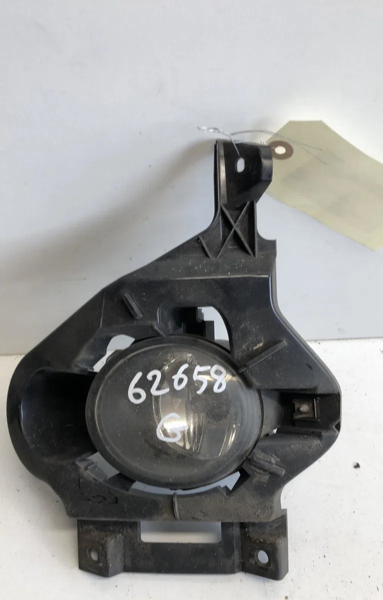 Phare antibrouillard avant gauche Bmw 1 (E87) 120 d (2004-2011) occasion