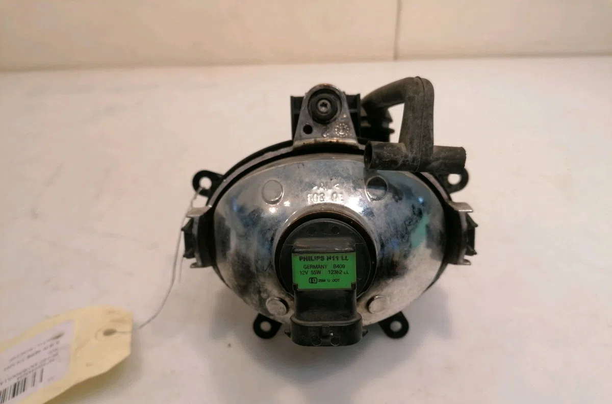 Phare antibrouillard avant gauche Bmw 3 (E90) 320 d (2004-2011) occasion