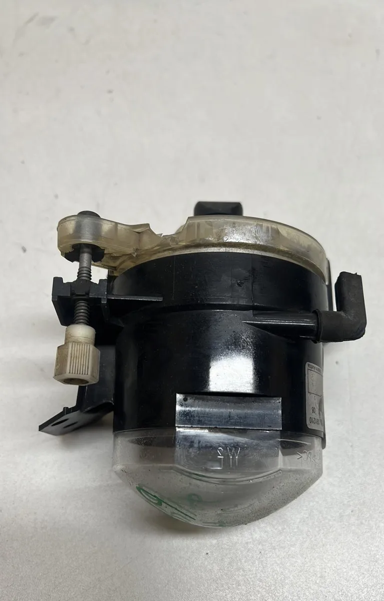 Phare antibrouillard avant gauche Bmw 3 Touring (E91) 318 d (2005-2007) occasion